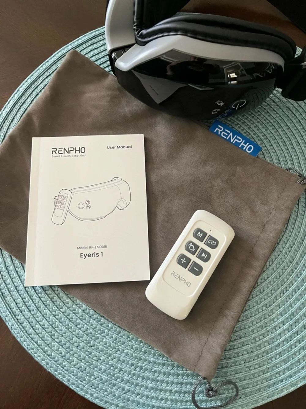 Black Eye Massager with Remote - Soothing Heat & Vibration